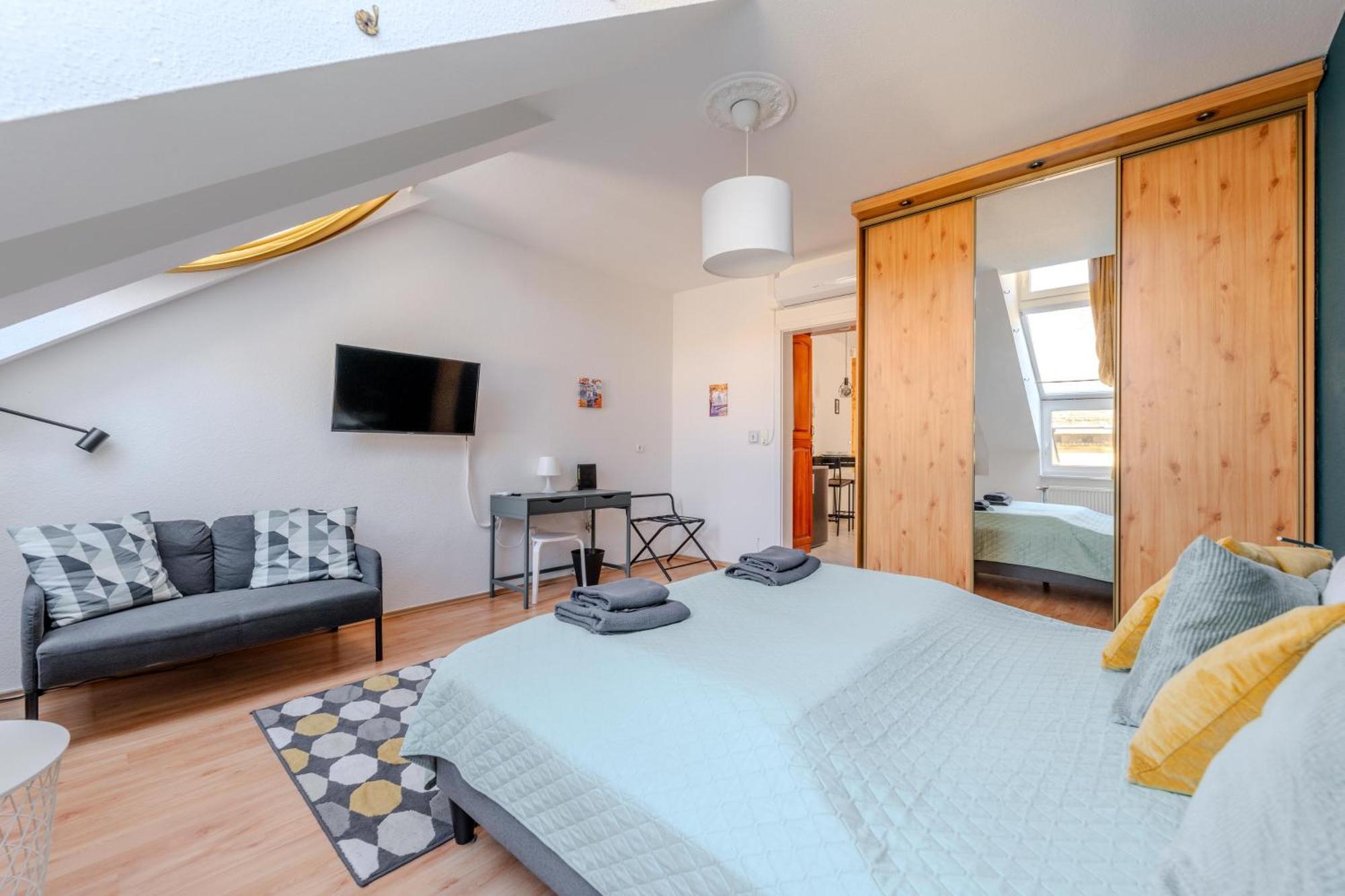 Cozy Flat In The Heart Of Buda * Будапешт