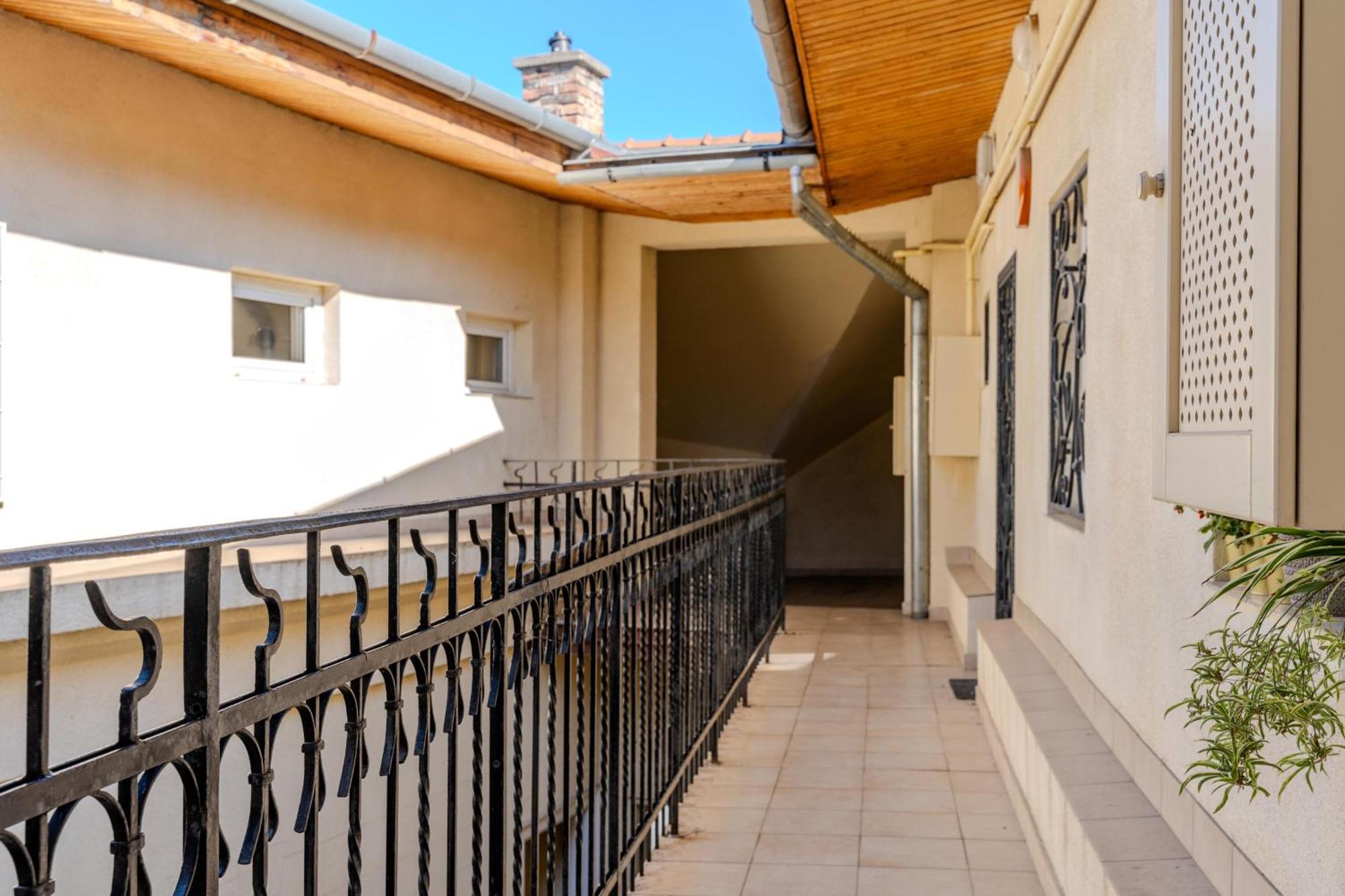 Cozy Flat In The Heart Of Buda Апартаменти *